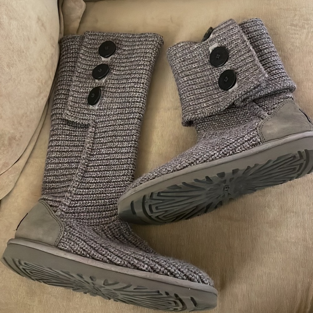 Ugg crochet boots - Picture 3 of 3